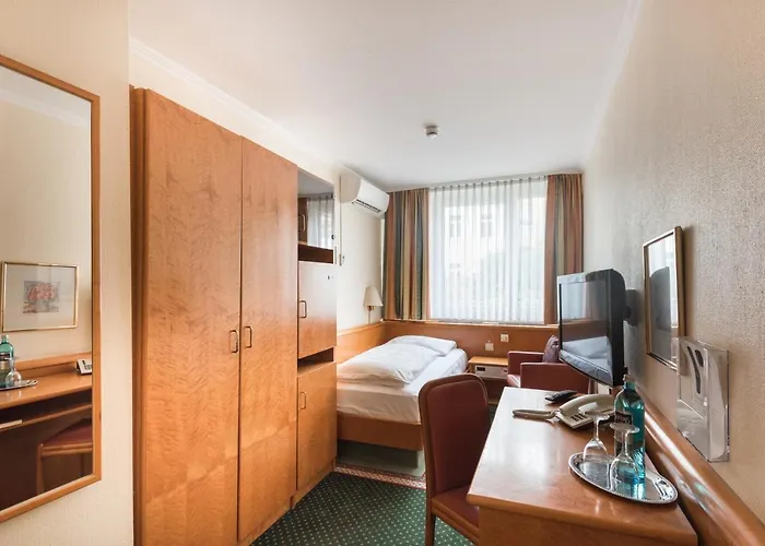 Belmont Classic Hotel 3*